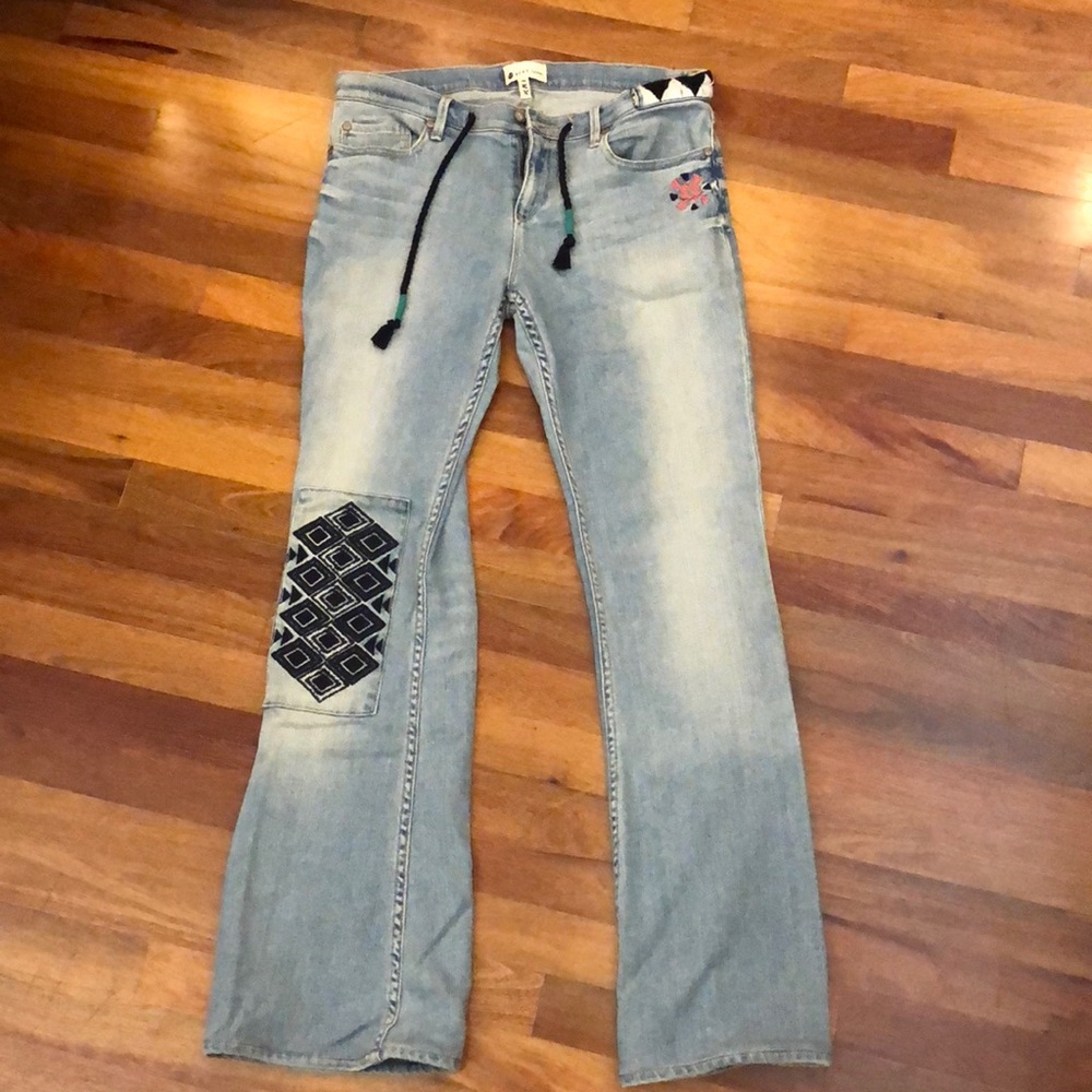 ROXY light wash bootcut jeans!